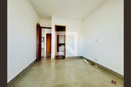 Casa à venda com 2 quartos, 140m² em Cupecê, São Paulo