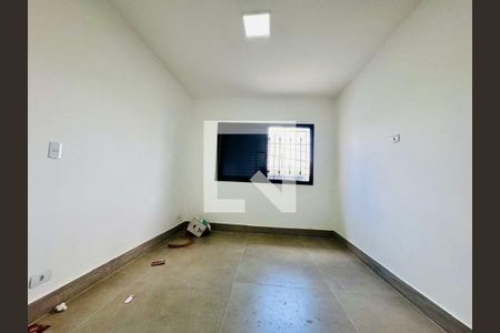 Casa à venda com 2 quartos, 140m² em Cupecê, São Paulo