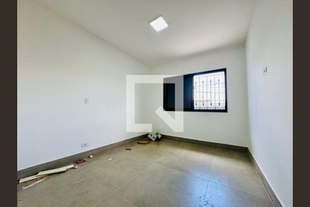 Casa à venda com 2 quartos, 140m² em Cupecê, São Paulo