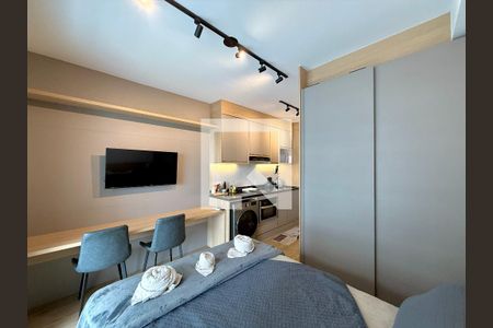 Quarto de kitnet/studio para alugar com 1 quarto, 26m² em Jardim das Acacias, São Paulo