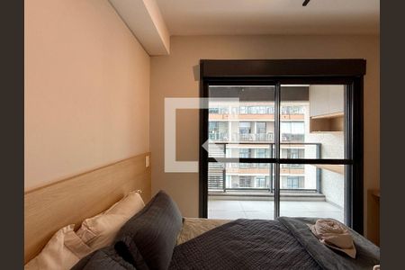 Quarto de kitnet/studio para alugar com 1 quarto, 26m² em Jardim das Acacias, São Paulo