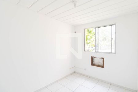 Quarto 1 de apartamento para alugar com 2 quartos, 55m² em Inhoaíba, Rio de Janeiro