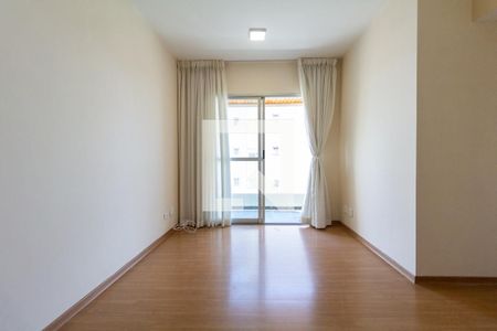 Sala de apartamento para alugar com 3 quartos, 63m² em Chácara Santo Antônio, São Paulo