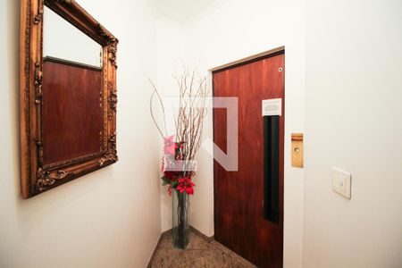 Hall  de apartamento para alugar com 4 quartos, 210m² em Itaim Bibi, São Paulo