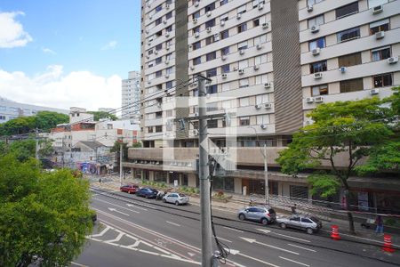 Sala_Quarto  de kitnet/studio para alugar com 1 quarto, 24m² em Independência, Porto Alegre