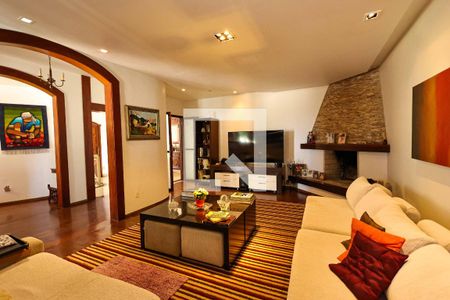 Sala de casa para alugar com 4 quartos, 900m² em Belvedere, Belo Horizonte