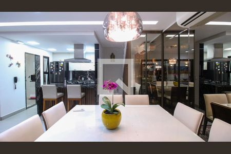 Casa de Condomínio à venda com 3 quartos, 120m² em Vila Lucia, São Paulo