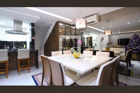 Casa de Condomínio à venda com 3 quartos, 120m² em Vila Lucia, São Paulo