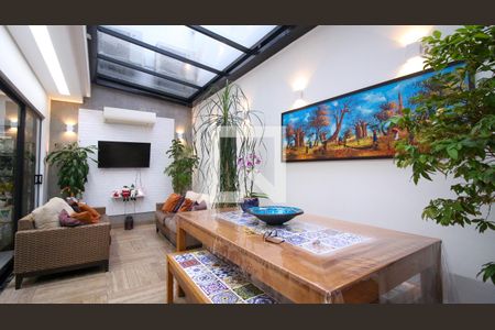 Casa de Condomínio à venda com 3 quartos, 120m² em Vila Lucia, São Paulo