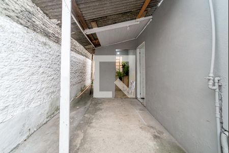 Área externa de casa para alugar com 2 quartos, 60m² em Florescente, Viamão