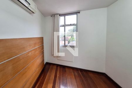 Quarto 1 de apartamento para alugar com 2 quartos, 70m² em Santa Rosa, Niterói