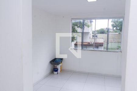 Sala 2 de casa de condomínio para alugar com 3 quartos, 90m² em Senador Vasconcelos, Rio de Janeiro