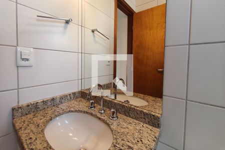 Banheiro Suíte de apartamento para alugar com 3 quartos, 89m² em Cambuí, Campinas