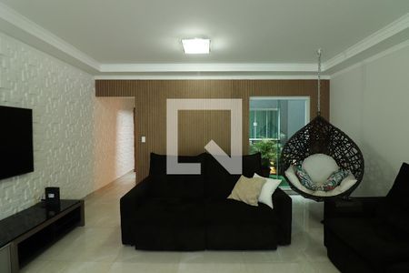 Casa à venda com 3 quartos, 209m² em Santa Terezinha, São Bernardo do Campo