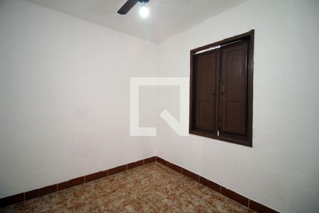 Quarto 2 de casa para alugar com 2 quartos, 153m² em Ramos, Rio de Janeiro