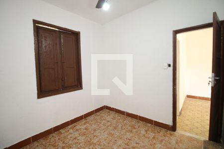 Quarto 2 de casa para alugar com 2 quartos, 153m² em Ramos, Rio de Janeiro