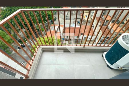 Varanda de kitnet/studio para alugar com 1 quarto, 29m² em Pinheiros, São Paulo