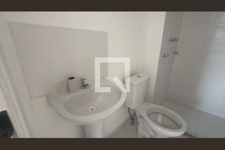 Banheiro de apartamento à venda com 1 quarto, 28m² em Brás, São Paulo