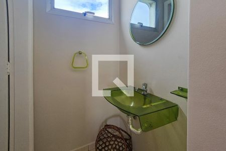 lavabo  de apartamento para alugar com 3 quartos, 130m² em Balneario Cidade Atlantica, Guarujá