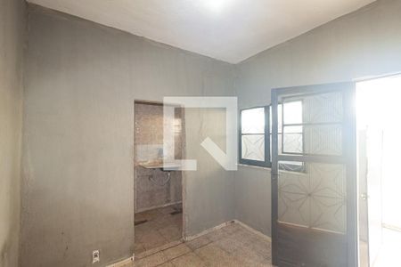 Sala de kitnet/studio para alugar com 1 quarto, 48m² em Santíssimo, Rio de Janeiro