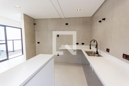 Casa à venda com 3 quartos, 155m² em Utinga, Santo André