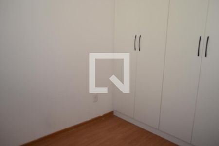 Quarto de apartamento para alugar com 2 quartos, 43m² em Parque Santa Rosa, Suzano