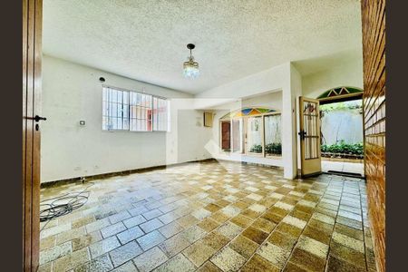 Casa à venda com 4 quartos, 160m² em Vila Alexandria, São Paulo