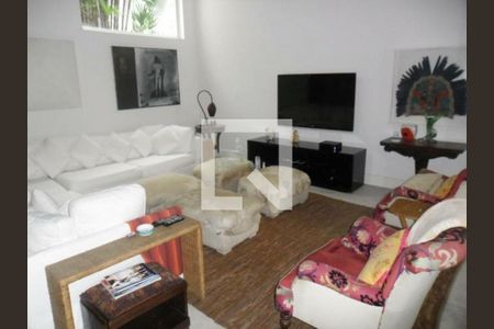 Casa à venda com 4 quartos, 435m² em Jardim Guedala, São Paulo