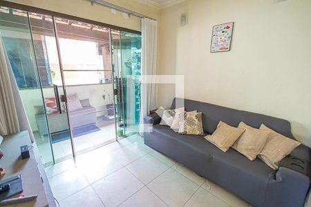 sala de tv de casa à venda com 3 quartos, 187m² em Trevo, Belo Horizonte
