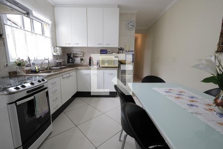 Cozinha de apartamento à venda com 3 quartos, 180m² em Vila Pires, Santo André