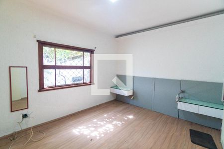 Suite de casa à venda com 3 quartos, 760m² em Cidade Vargas, São Paulo