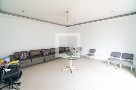 Sala de TV de casa para alugar com 3 quartos, 760m² em Cidade Vargas, São Paulo