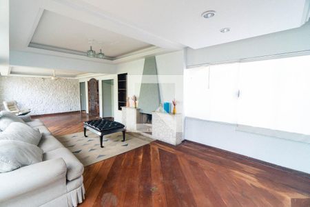 Sala de casa à venda com 3 quartos, 760m² em Cidade Vargas, São Paulo