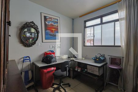 Escritório de casa à venda com 6 quartos, 390m² em Serra, Belo Horizonte