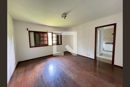 Casa de Condomínio para alugar com 5 quartos, 350m² em Granja Viana, Cotia