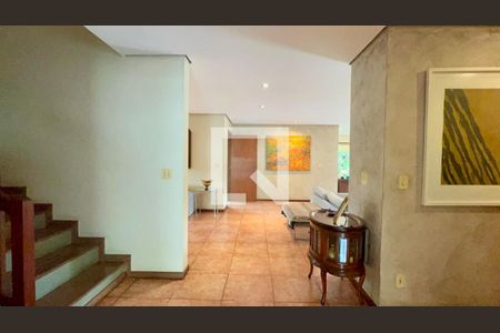 Hall de entrada de casa à venda com 4 quartos, 397m² em Alto de Pinheiros, São Paulo