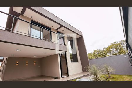 Fachada de casa à venda com 3 quartos, 572m² em Várzea, Lagoa Santa