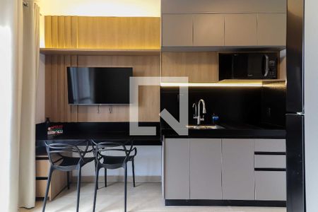 Cozinha de kitnet/studio para alugar com 1 quarto, 25m² em Vila Butantã, São Paulo