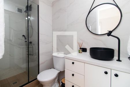 Banheiro de apartamento para alugar com 1 quarto, 37m² em Santana, Porto Alegre