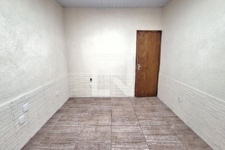 Quarto de casa para alugar com 2 quartos, 52m² em Jardim das Oliveiras, Duque de Caxias