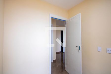 Quarto 2 de apartamento para alugar com 2 quartos, 37m² em Jardim, Santo André