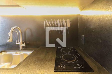 Cozinha de apartamento para alugar com 1 quarto, 25m² em Vila Butantã, São Paulo