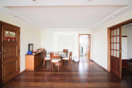 Sala de apartamento à venda com 3 quartos, 146m² em Indianópolis, São Paulo