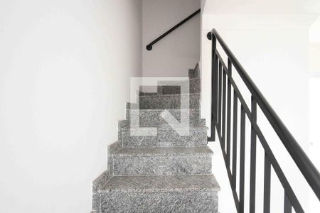 escada de apartamento à venda com 2 quartos, 45m² em Cidade Patriarca, São Paulo