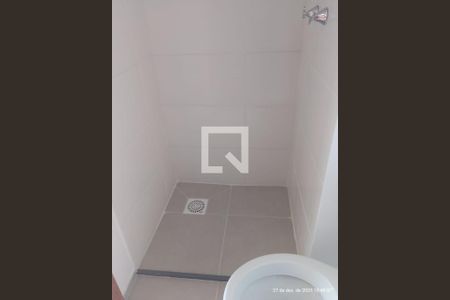 Banheiro de apartamento para alugar com 2 quartos, 40m² em Anchieta, Nilópolis