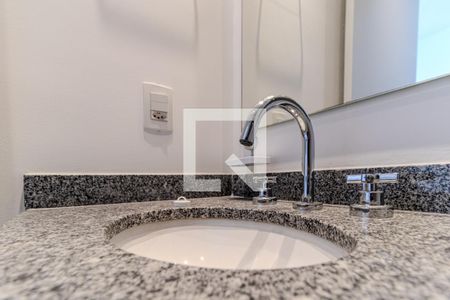 Banheiro de kitnet/studio à venda com 1 quarto, 24m² em Centro Histórico de São Paulo, São Paulo