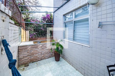 Apartamento à venda com 3 quartos, 100m² em Itapoã, Belo Horizonte