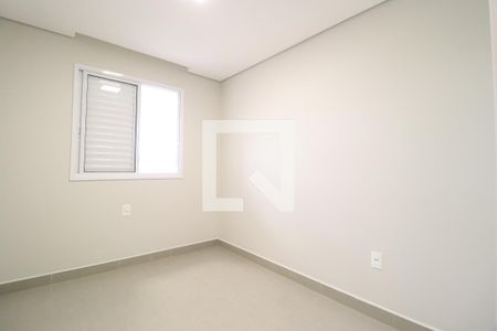 Quarto 1 de apartamento para alugar com 3 quartos, 85m² em Santa Mônica, Uberlândia
