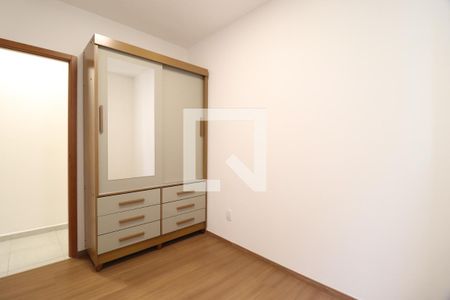 Quarto 1 de apartamento para alugar com 2 quartos, 44m² em Shopping Park, Uberlândia