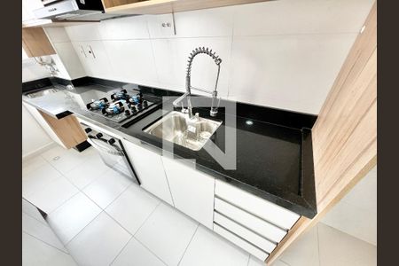 Cozinha e Área de Serviço de apartamento para alugar com 1 quarto, 30m² em Vila Pauliceia, São Paulo